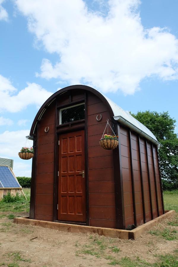 Get Away Hide Away Villa Dereham Buitenkant foto